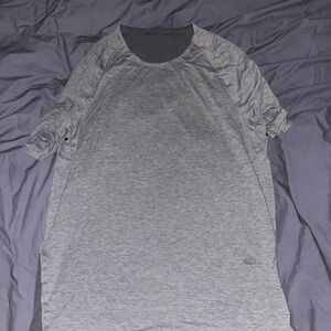 Lululemon Men’s Tee